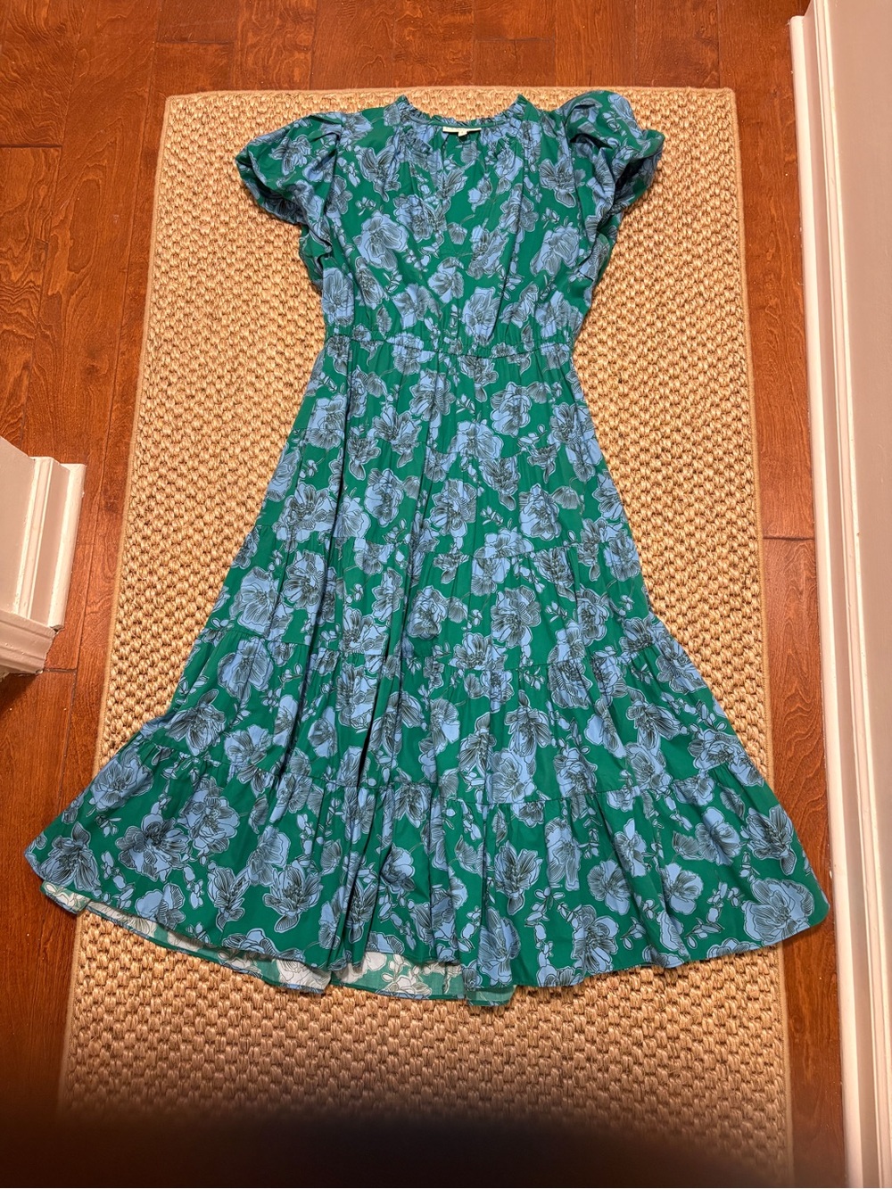LaRoque Daphne Midi Dress in Road to Hana - Large - EUC - Picture 5 of 11